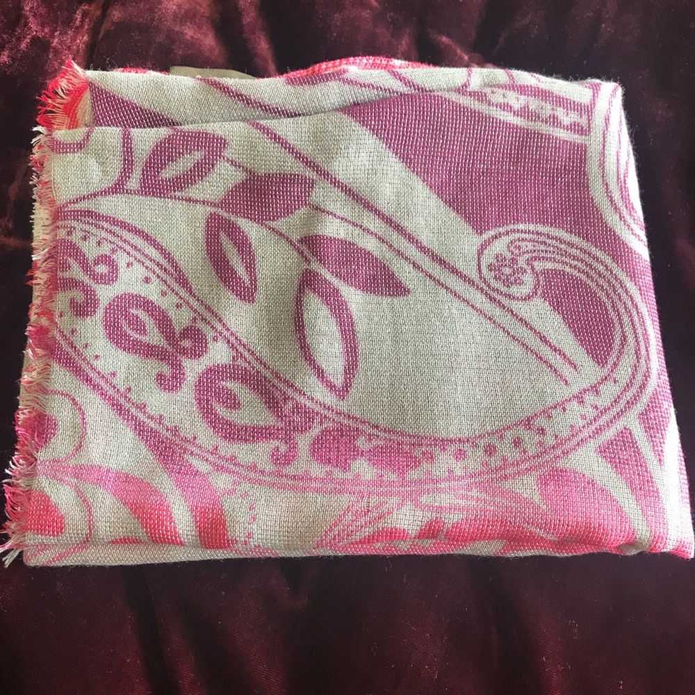 Tommy Bahama scarf. NWOT